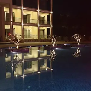 Hotel Le Palms & Udaipur